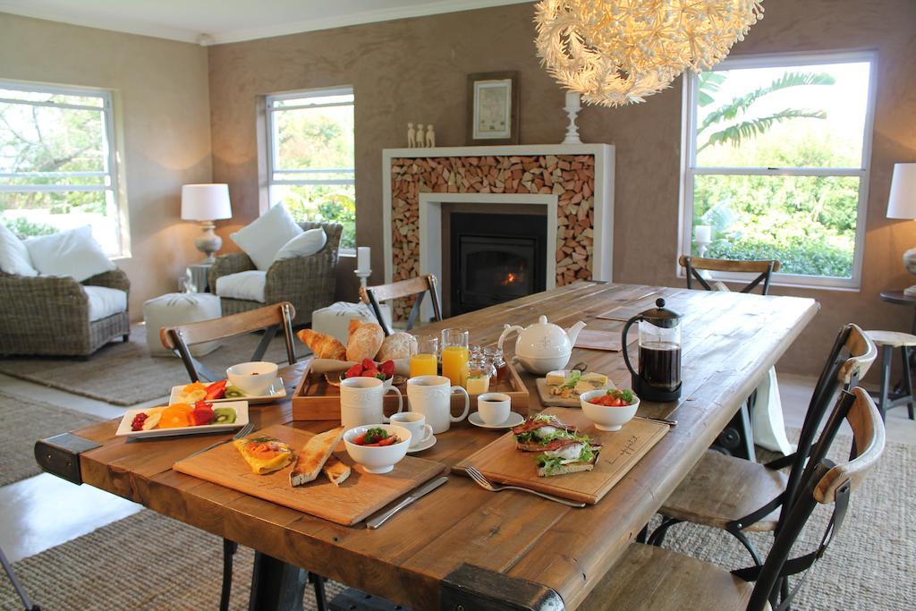 Explorer Guesthouse 서머싯웨스트 외부 사진